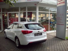 KIA cee´d 1.6 CRDI EX, hatchback, P, M6