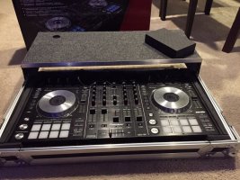Predaj: Pioneer DDJ-SX.....€450,Pioneer DDJ-SX2..€600