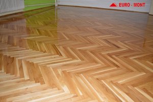 Brúsenie drevených parkiet