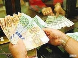 Ponuka úveru medzi jednotlivcom a FINANCOVANIE