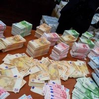 FINANCOVANIE PENIAŽNÝCH ÚVEROV( stefan.korcon@gmail.com )