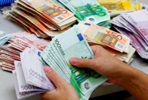 Úvery pre zamestnancov dosahujú výšku 2 500 000 EUR